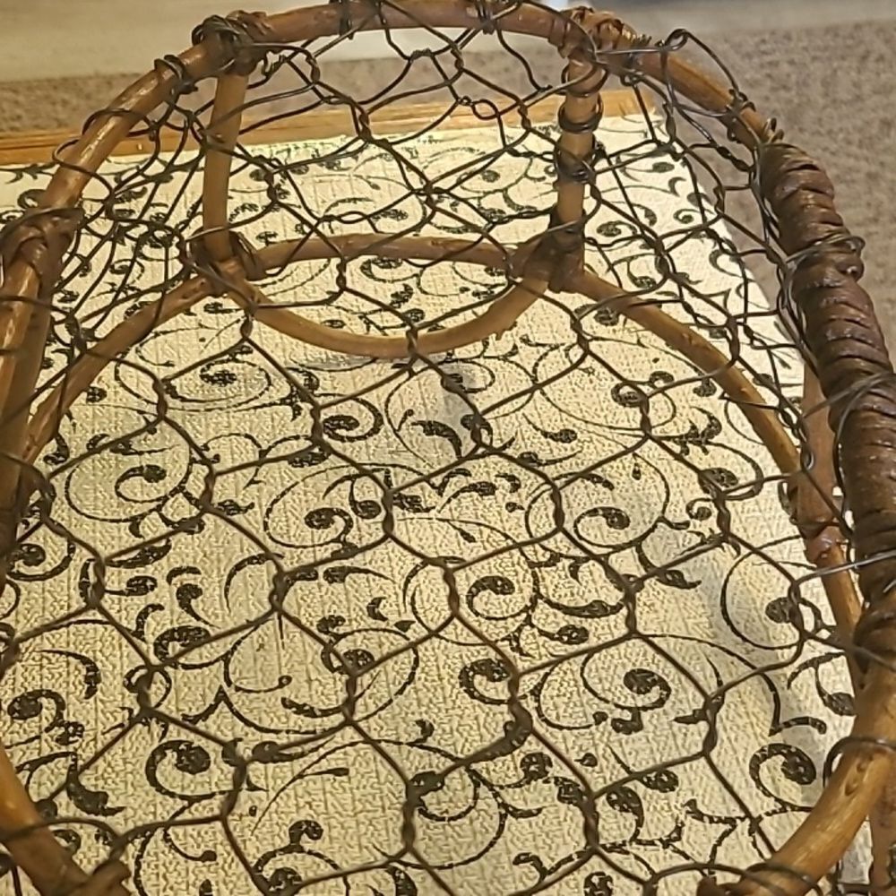 Rustic Brown Wire Basket - Picture 6 of 6